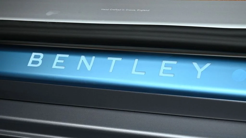New 2026 Silver Bentley  image 20
