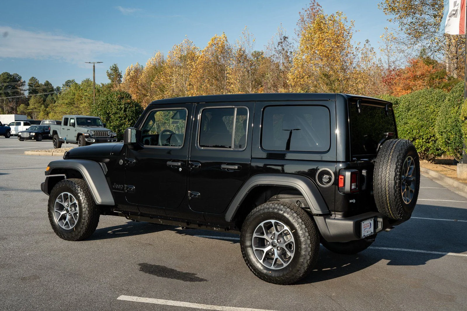 New 2026 Black Clear-Coat Exterior Paint Jeep Sport S image 7