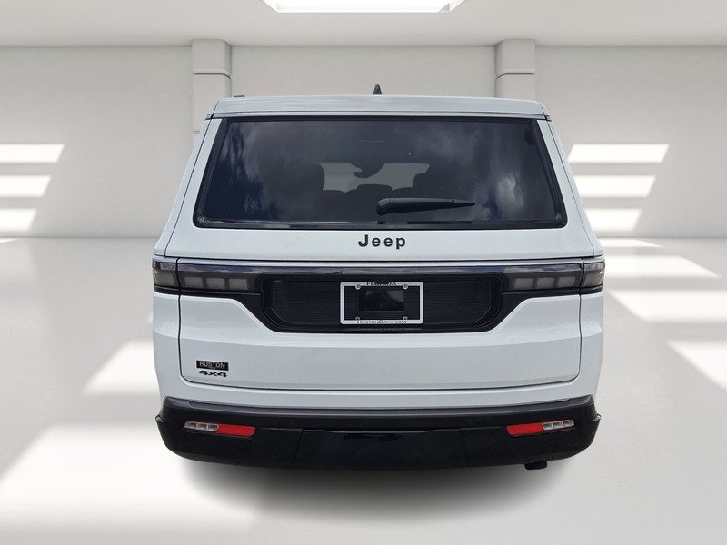 New 2026 Bright White Clear-Coat Exterior Paint Jeep 4X4 image 4