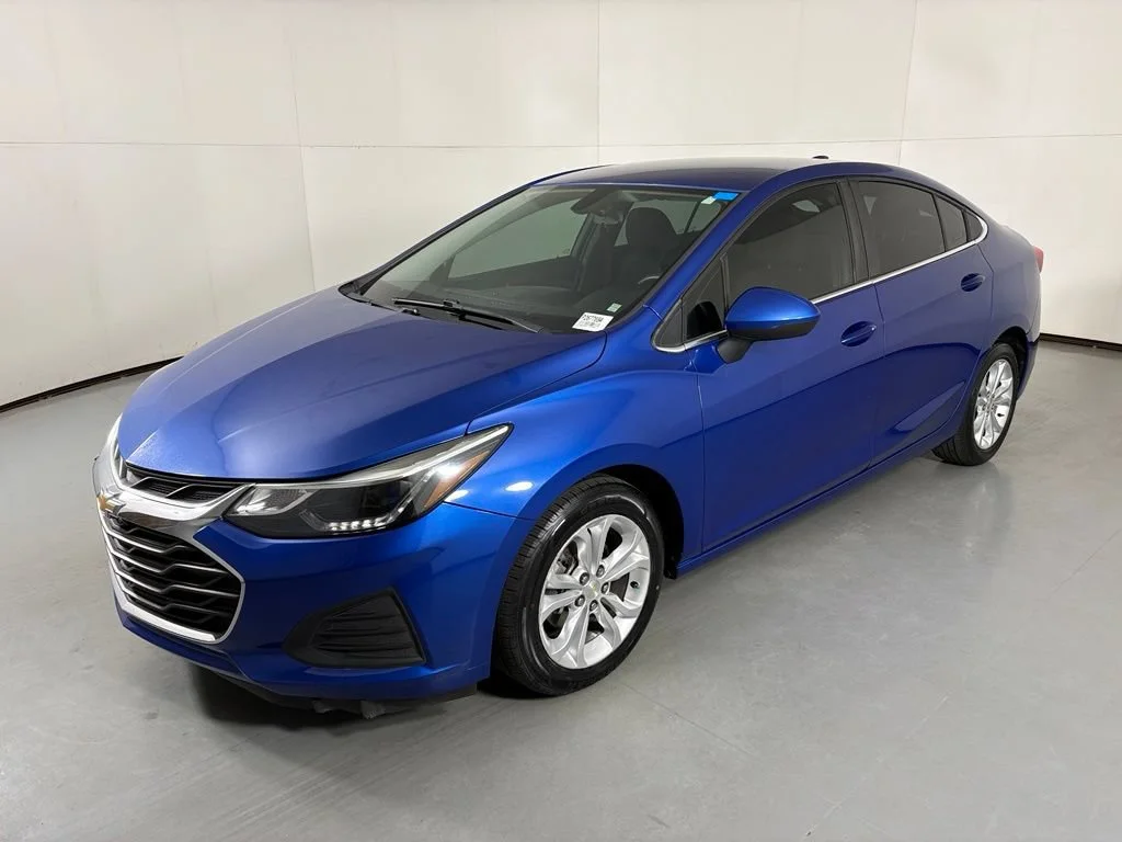 Certified Used 2019 KINETIC BLUE METALLIC Chevrolet LT image 5