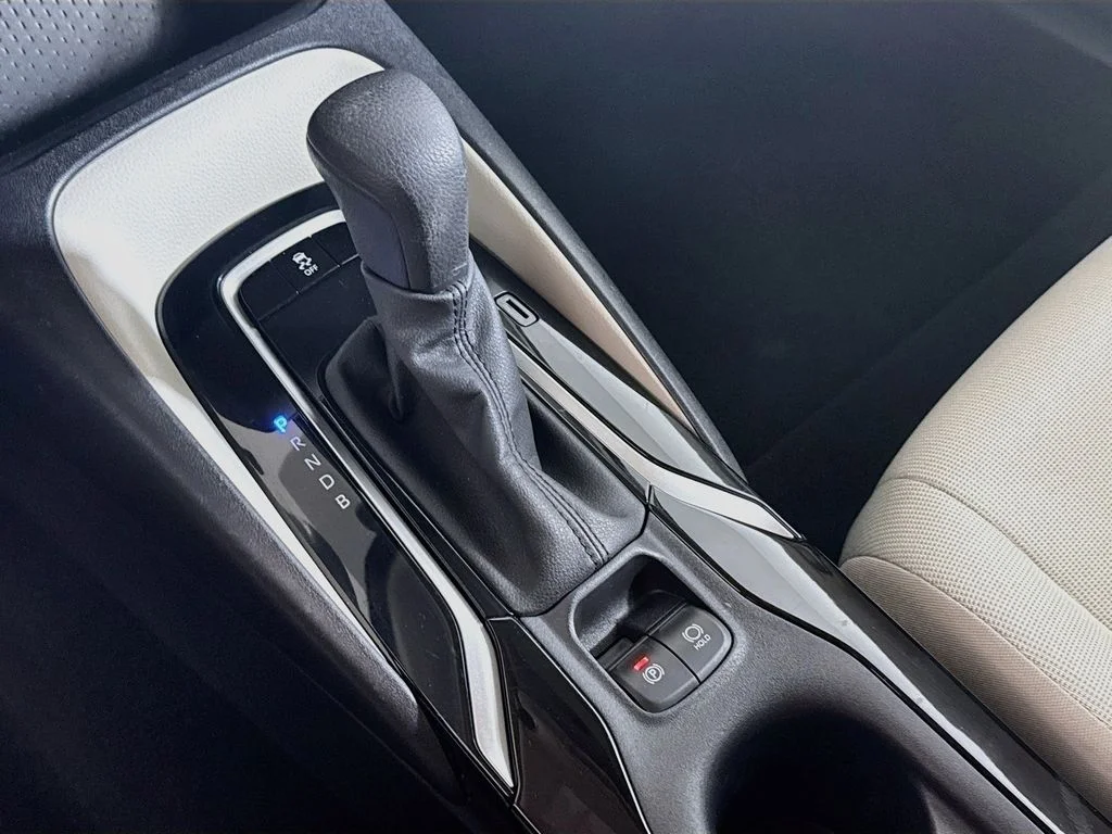 Used 2021 Blueprint Toyota LE image 16