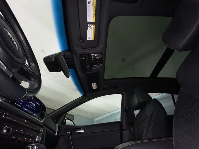 Used 2022 Silver Kia Nightfall image 21