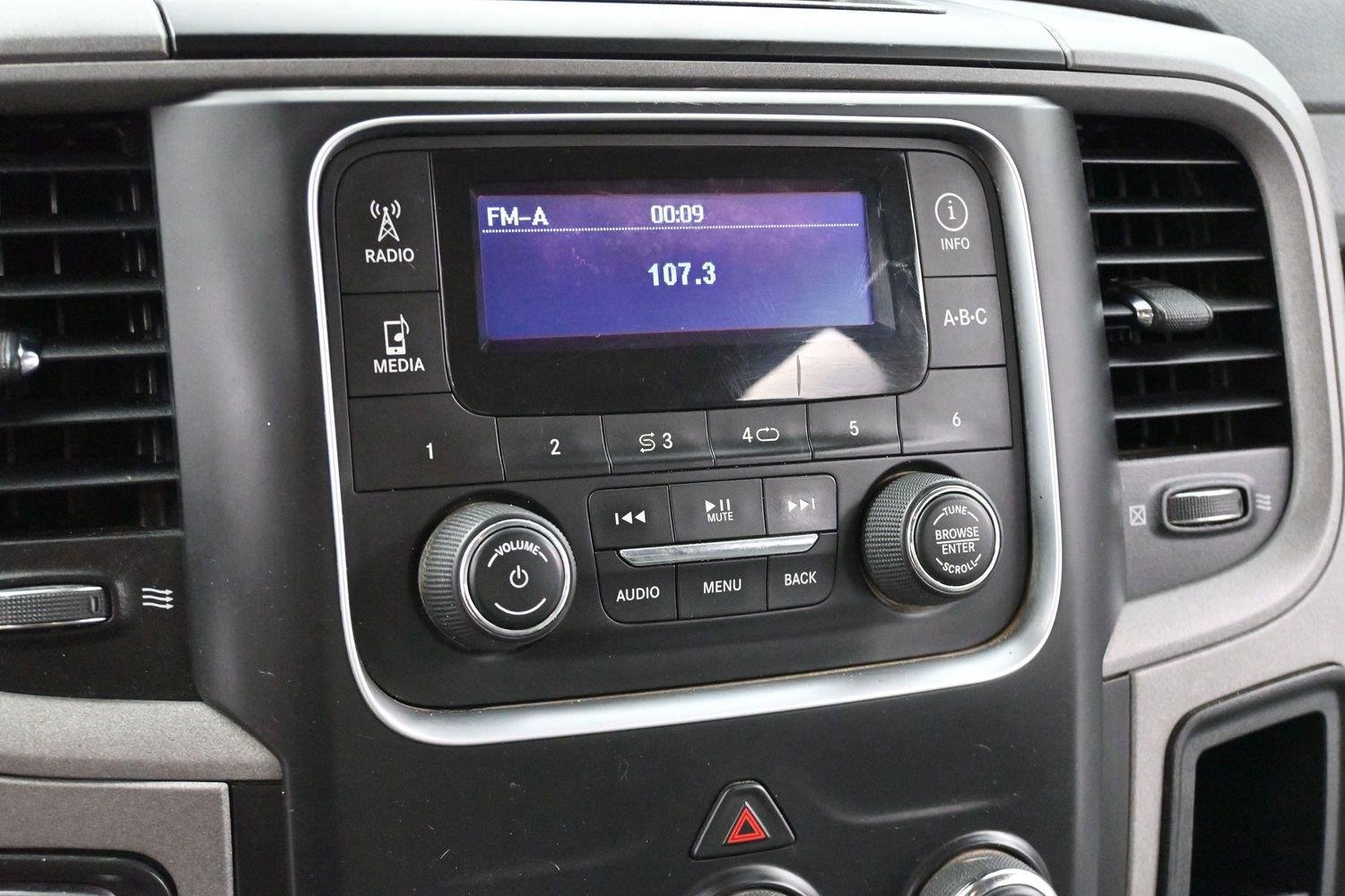 Used 2015 Bright White Clearcoat Ram Tradesman image 19