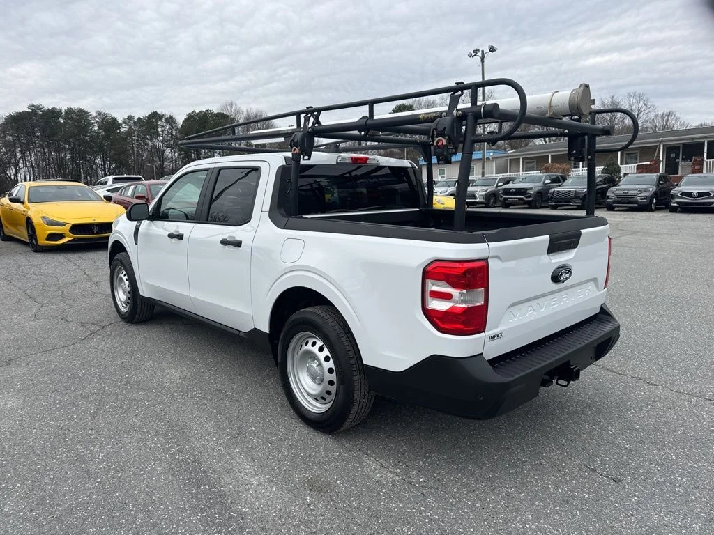 Used 2025 White Ford XLT image 3