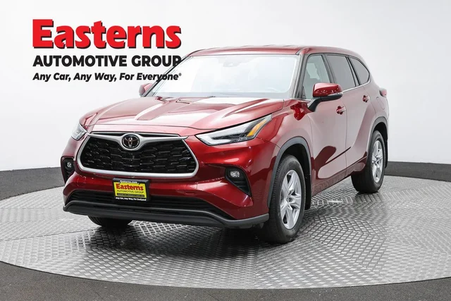 2023 Toyota Highlander LE