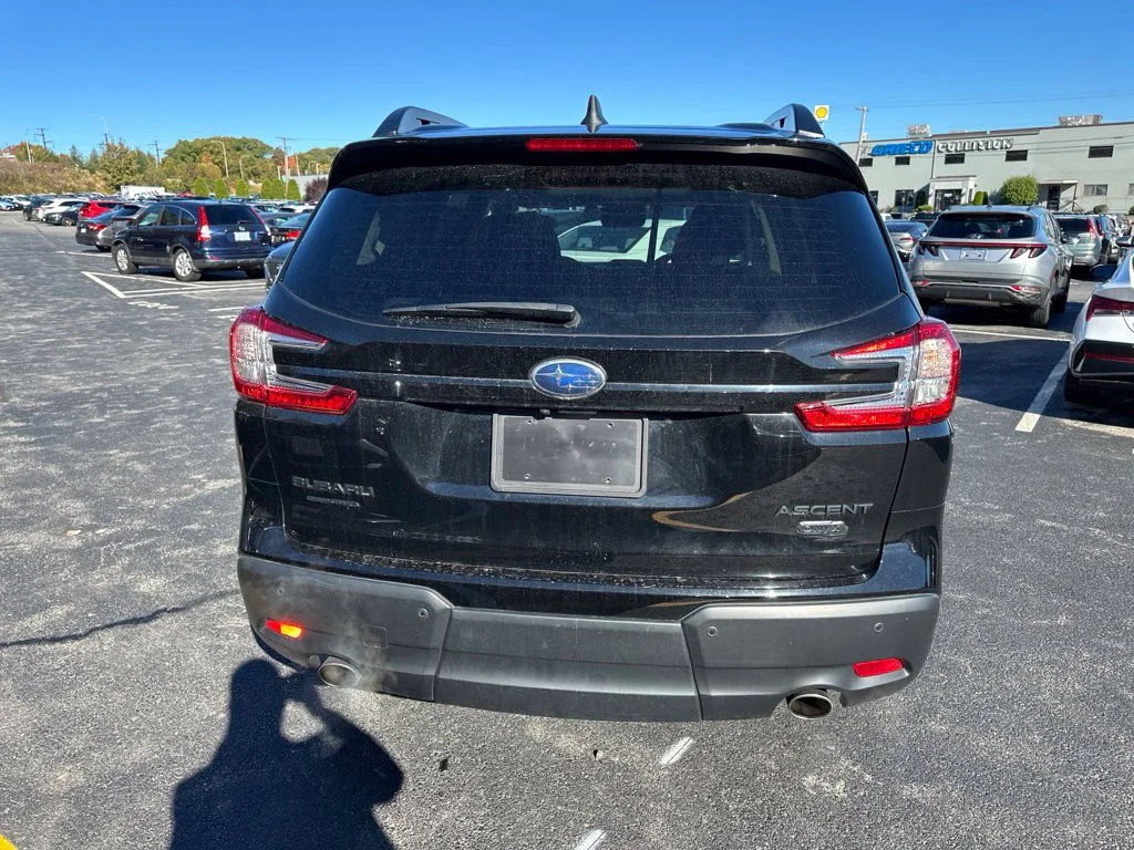 Used 2023 Crystal Black Silica Subaru Onyx Edition image 5