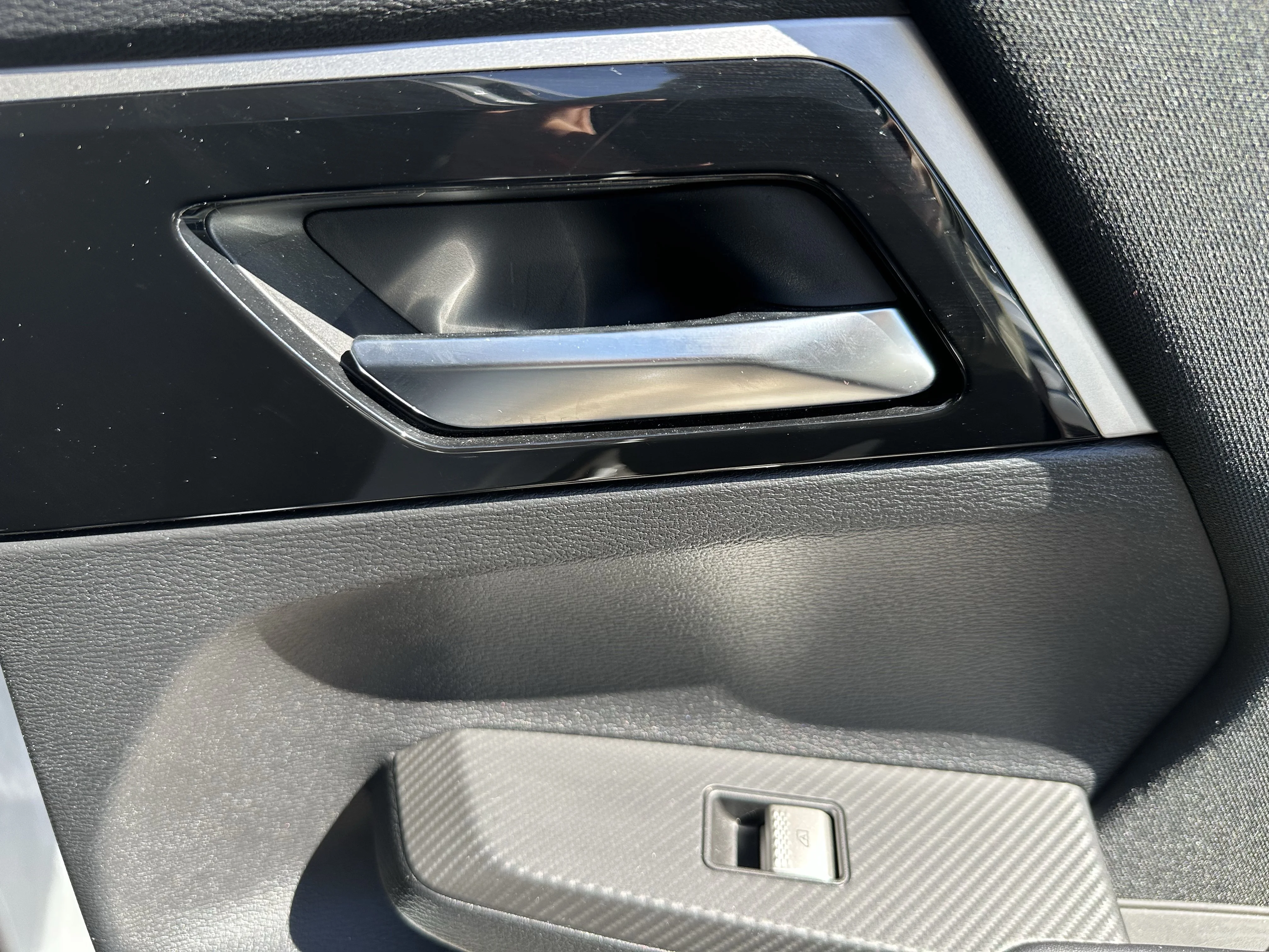 Certified Used 2025  Mitsubishi ES image 20