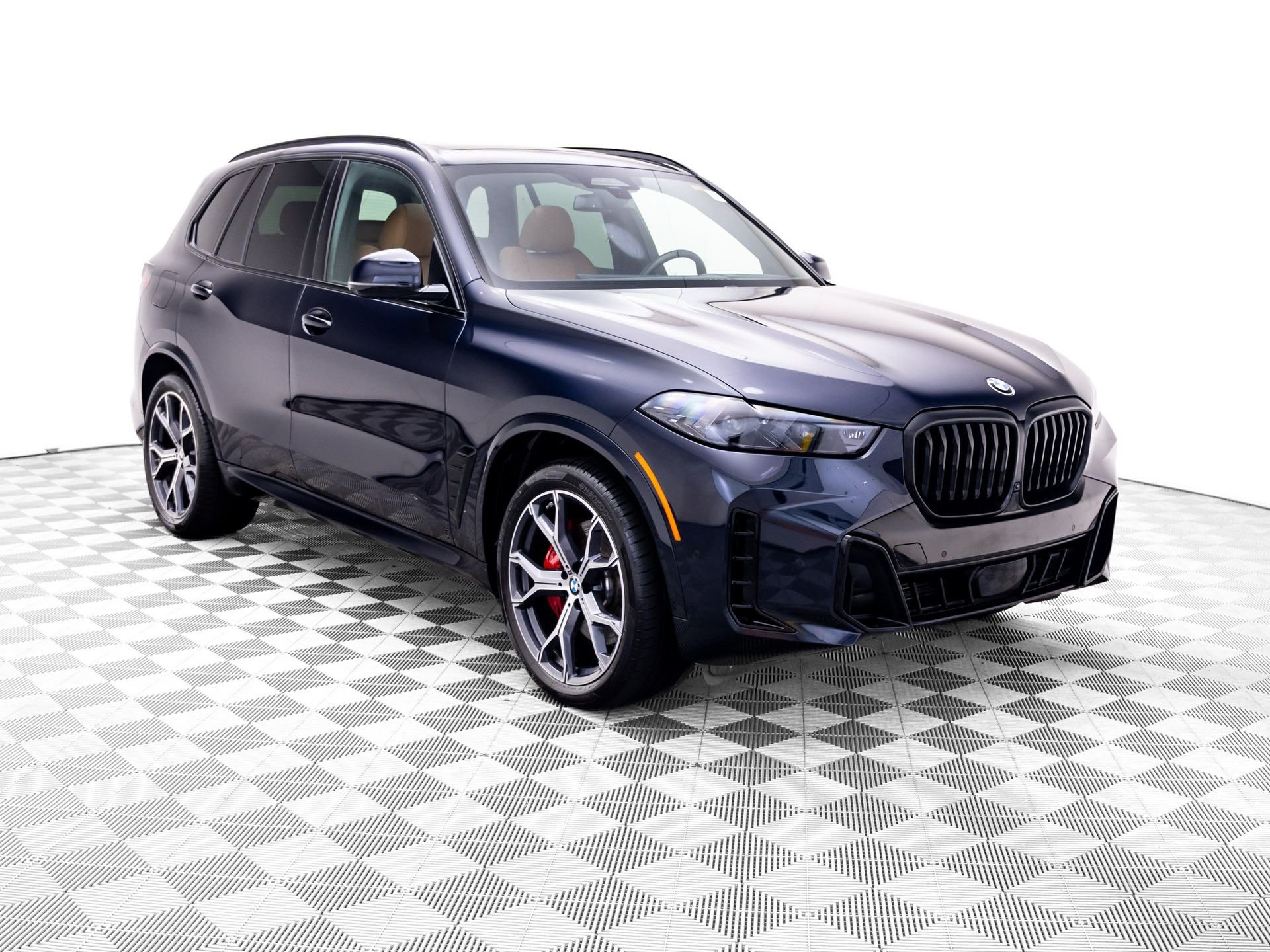 Certified Used 2026 Carbon Black Metallic BMW xDrive40i image 7