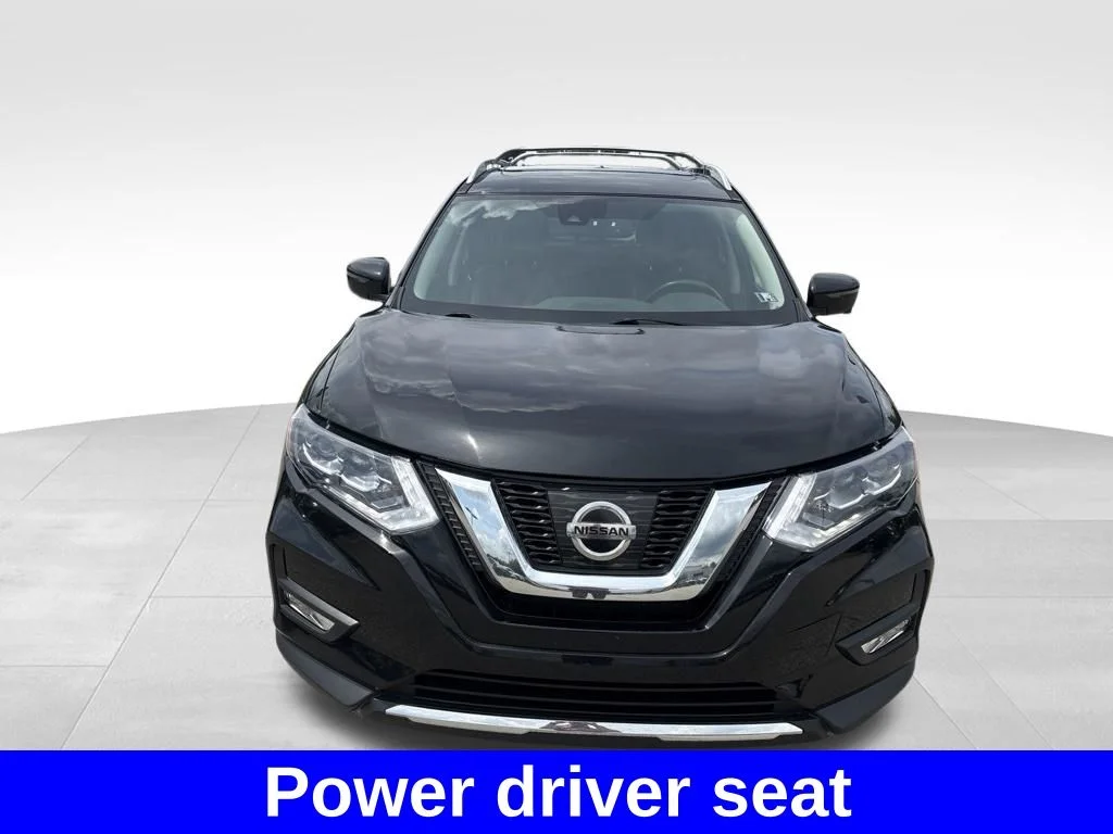 Used 2017 Black Nissan SL image 10