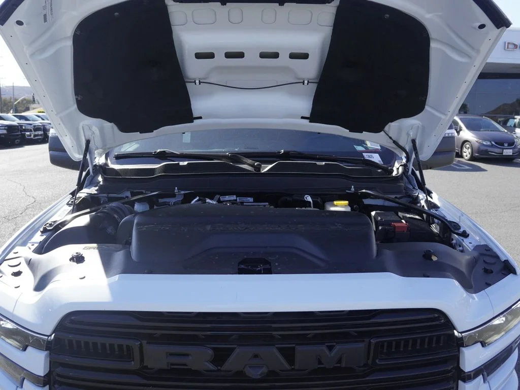 New 2026 Bright White Clear-Coat Exterior Paint RAM Laramie image 29