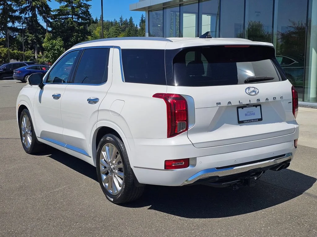 Used 2020 White Hyundai Limited image 3