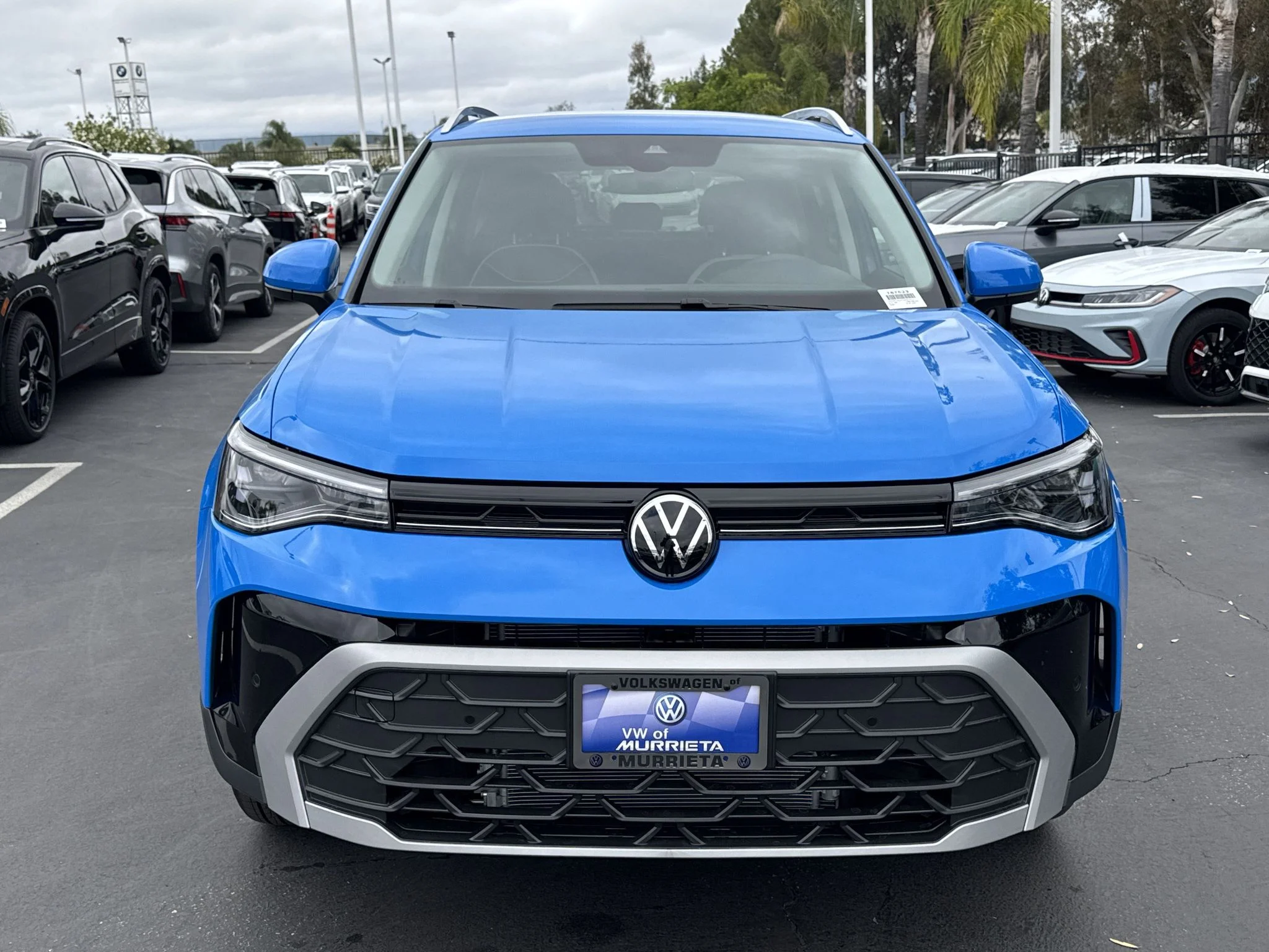 New 2026 Cornflower Blue Volkswagen SE image 3