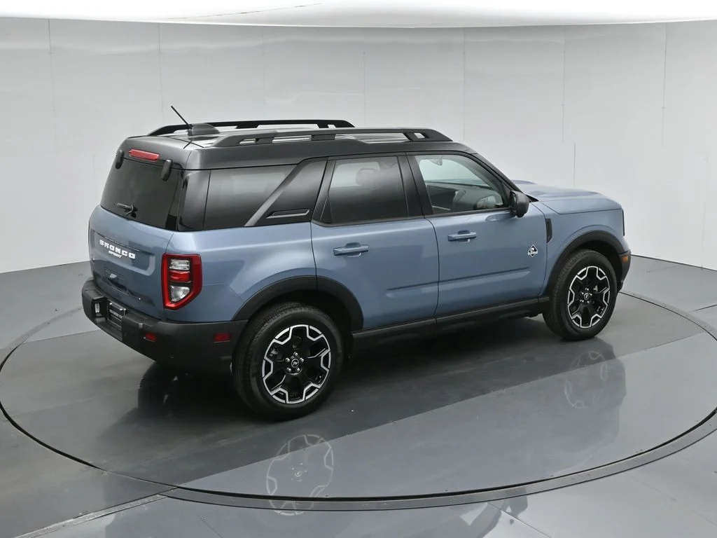 Certified Used 2025 Gray Ford Outer Banks image 43