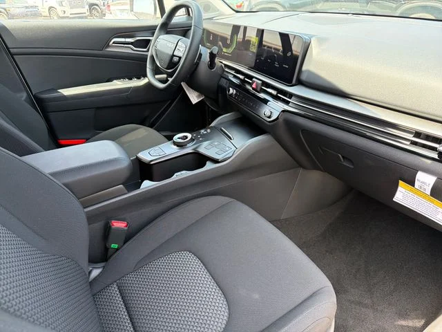 New 2027 Snow White Pearl Kia S image 22