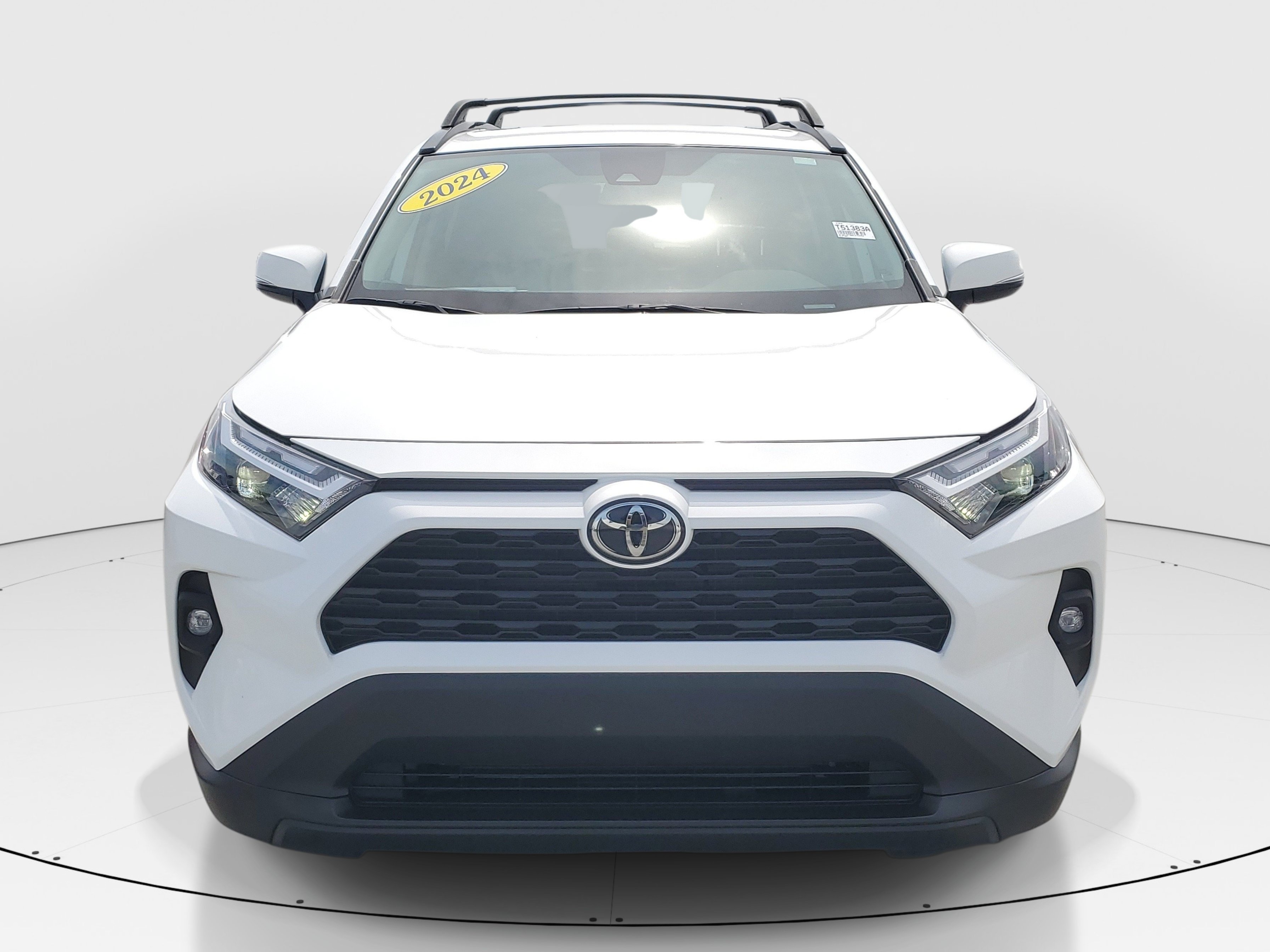 Used 2024 Ice Toyota XLE image 2