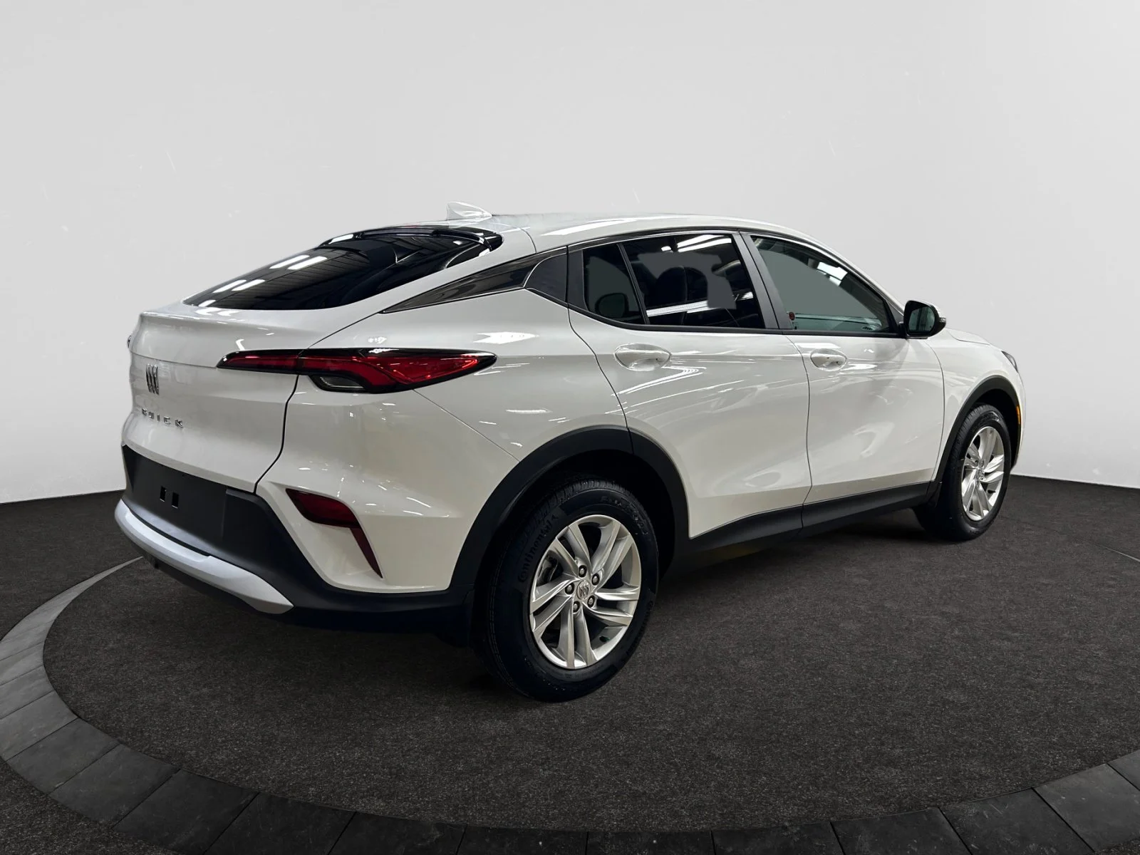 New 2026 Summit White Buick Preferred image 5