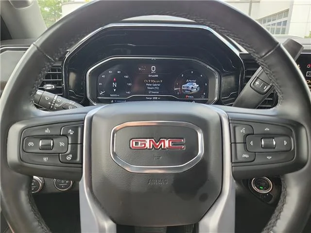 Used 2025 White GMC SLT 4x2 Crew Cab 5.75 ft. box 147.4 in. WB image 17