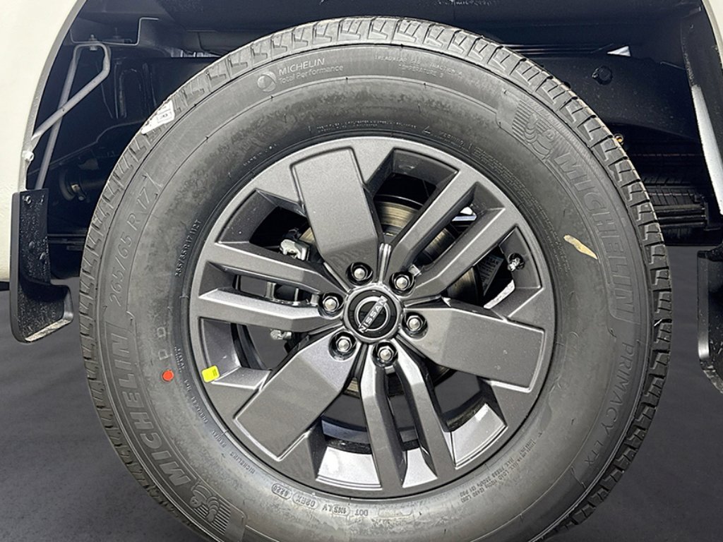 2026 Nissan Frontier SV - Photo 9