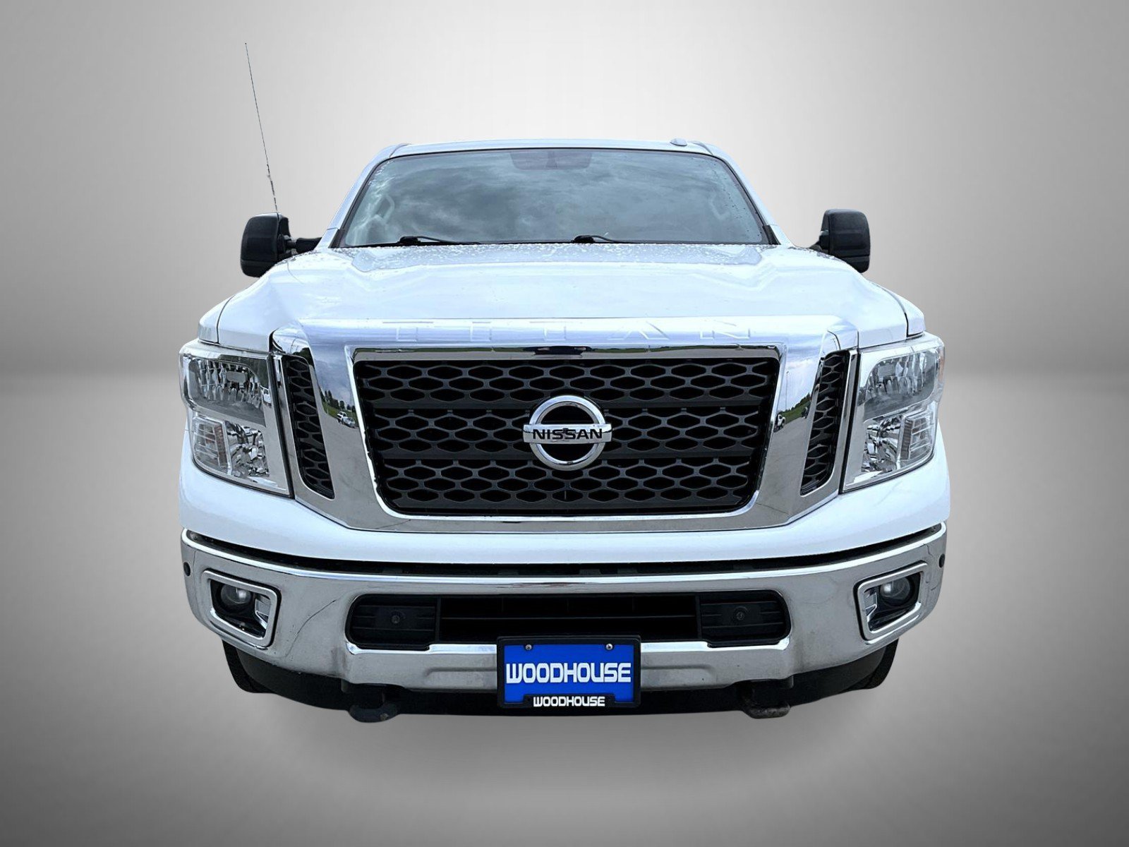Used 2017 Nissan Titan XD SV with VIN 1N6AA1RP2HN555423 for sale in Plattsmouth, NE