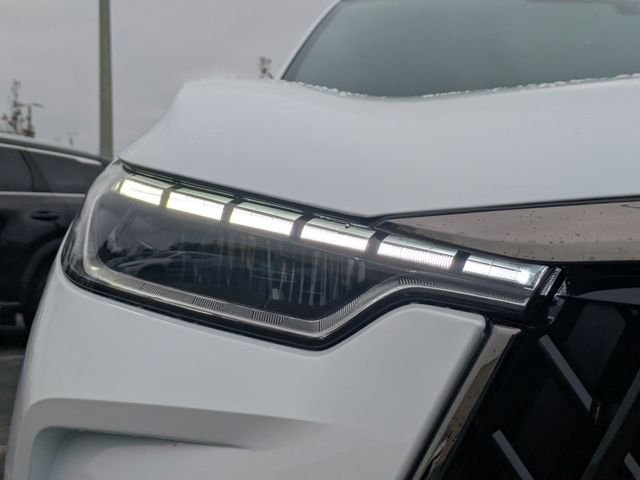 New 2026 RADIANT WHITE INFINITI Sport AWD image 9