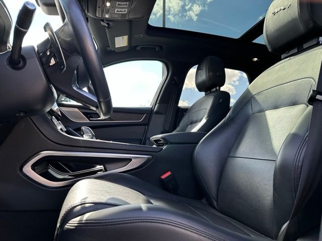 2023 Jaguar F-Pace S - Photo 12