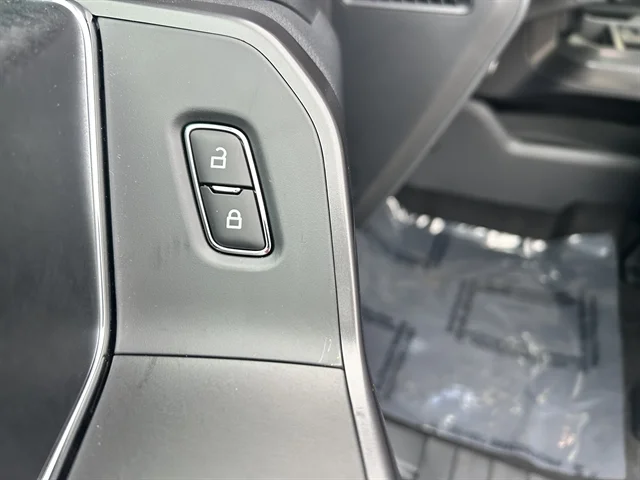 New 2026 Agate Black Metallic FORD Tremor® image 22