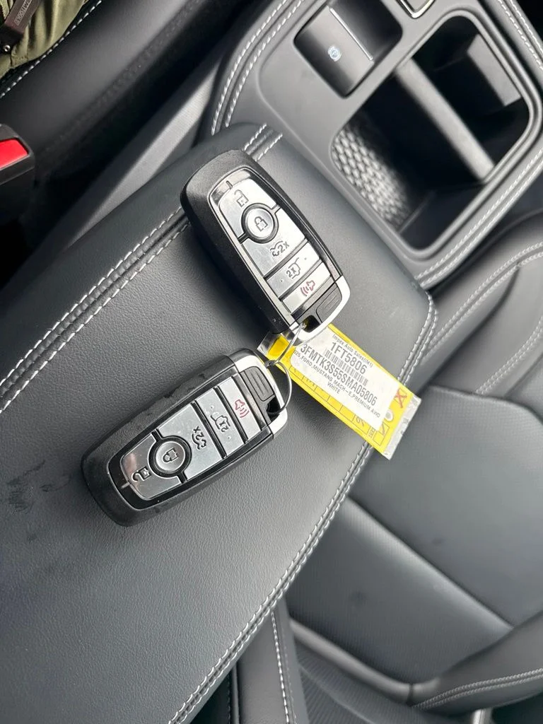 Used 2025 White Ford Premium image 5