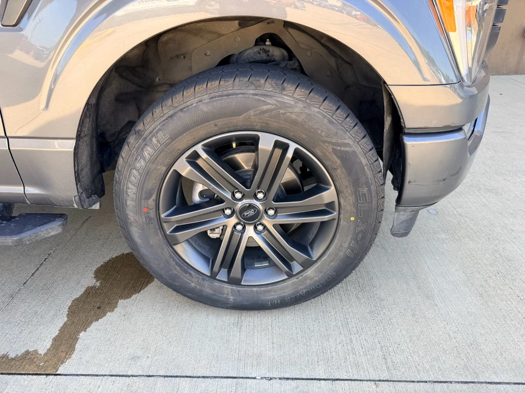 Used 2022 Carbonized Gray Metallic Ford XLT image 30