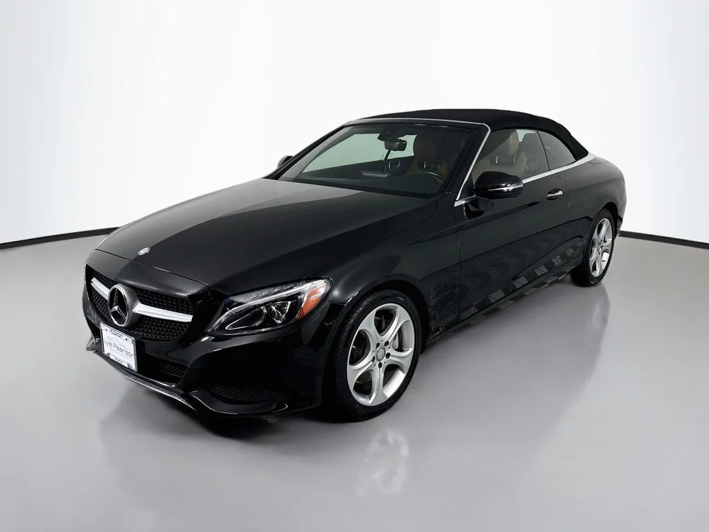 Used 2017  Mercedes-Benz C 300 image 1
