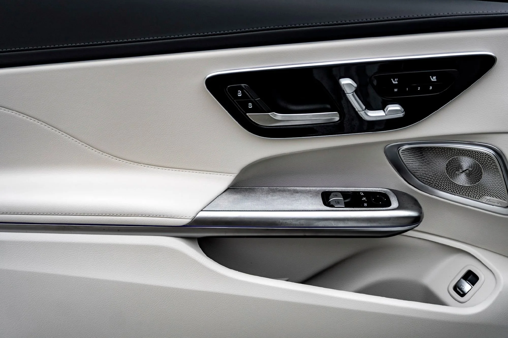 New 2026 White Mercedes-Benz CLE 450 image 7