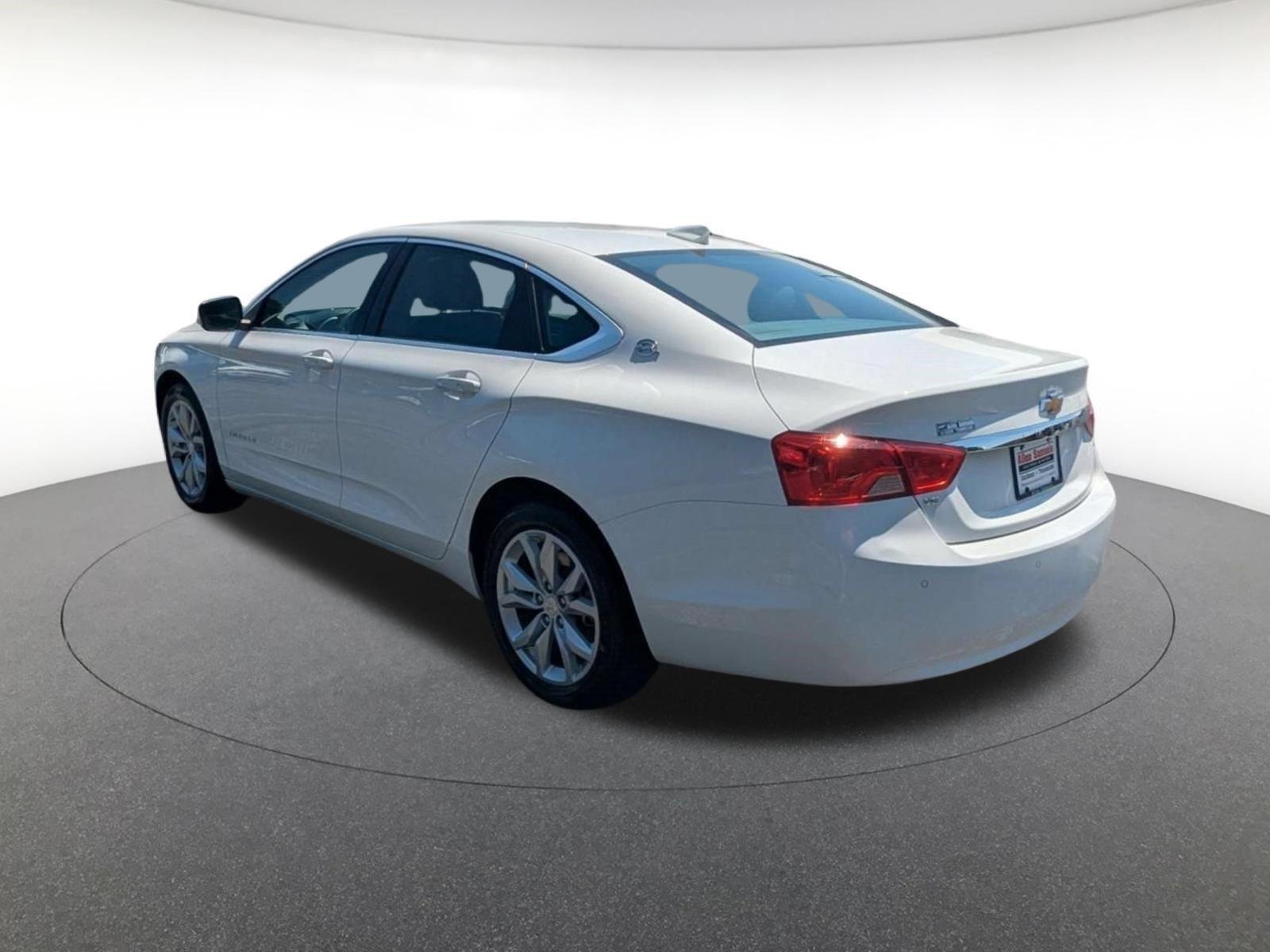 Certified Used 2018 Summit White Chevrolet LT image 7