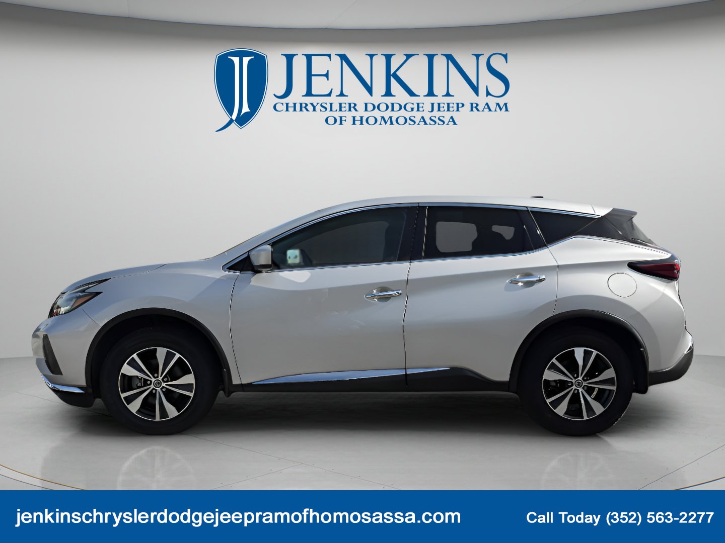 Used 2022 Brilliant Silver Metallic Nissan S image 8