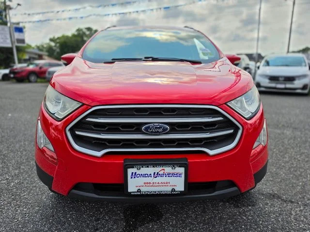 Used 2019 Race Red Ford SE image 8