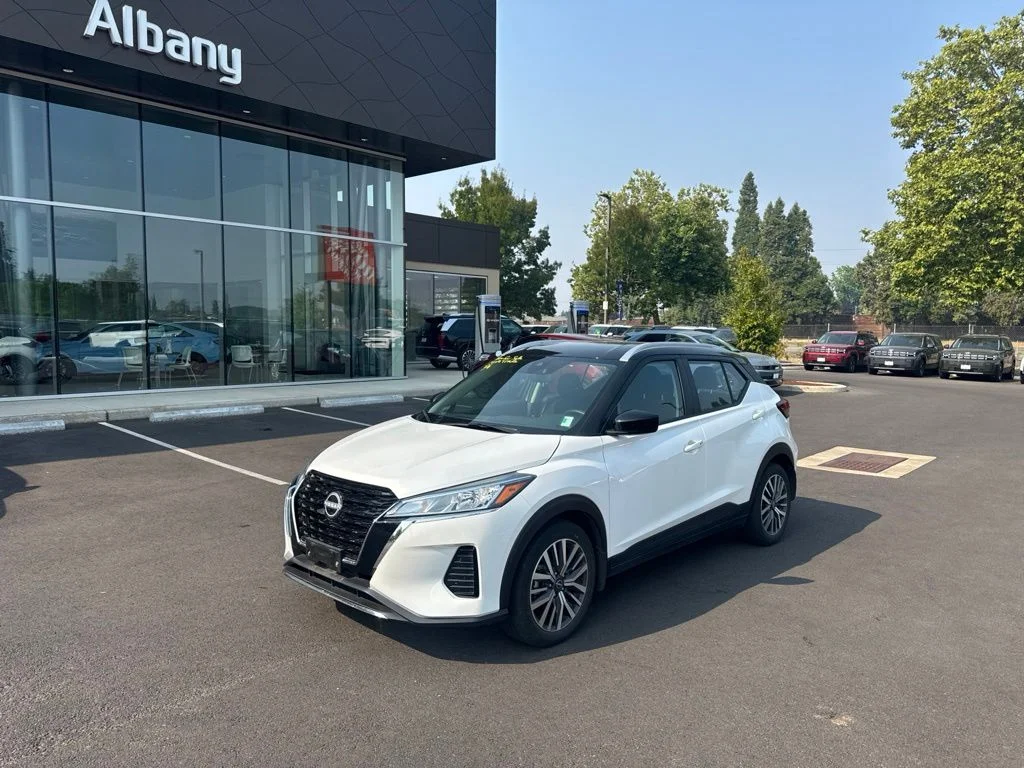 Used 2023 White Nissan SV image 1