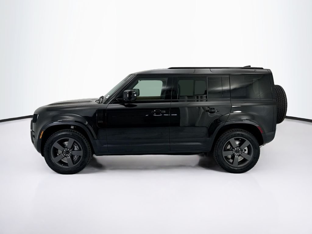 New 2026 Santorini Black Land Rover S image 8