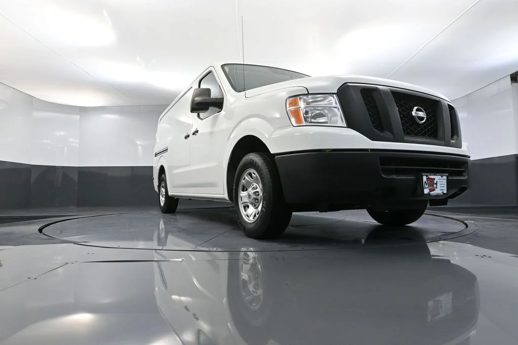 Used 2019 White Nissan SV image 46