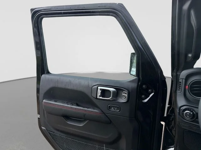 New 2026 Black Clear-Coat Exterior Paint Jeep Rubicon image 17