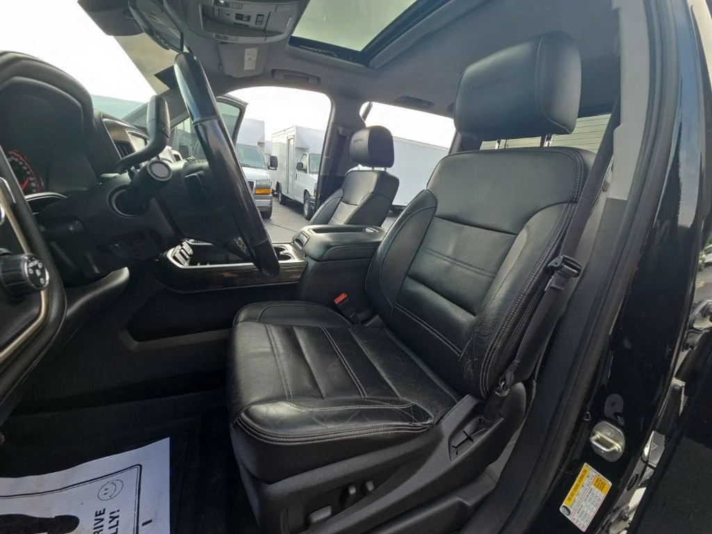 Used 2015 ONYX BLACK GMC Denali image 32