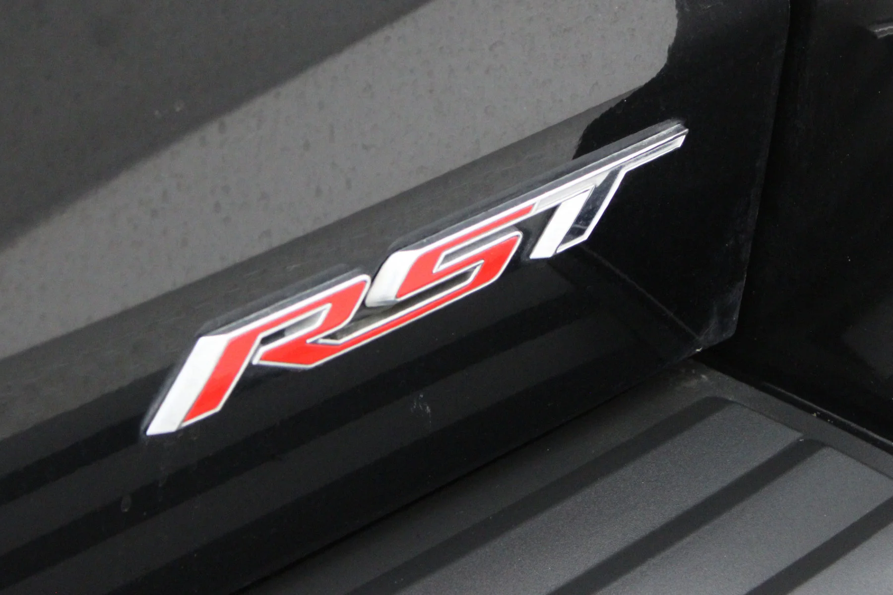 Used 2020 Black Chevrolet 2WD 4dr Premier image 26