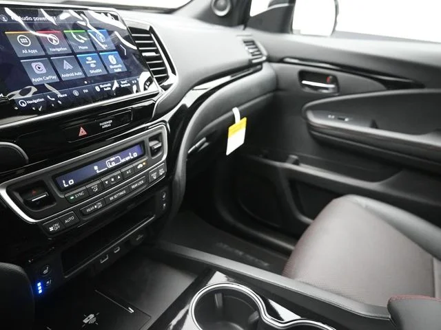 New 2026 Platinum White Pearl Honda Black Edition image 34