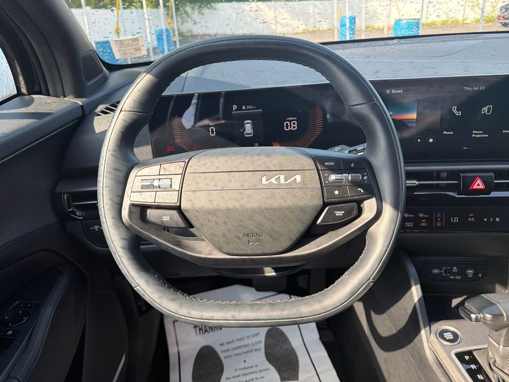 Used 2026 White Kia LX image 27