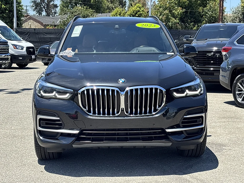 Used 2023 Black Sapphire Metallic BMW xDrive40i image 6