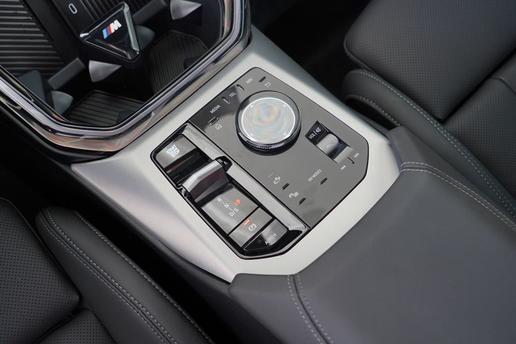 New 2026 Alpine White BMW 30 xDrive image 18