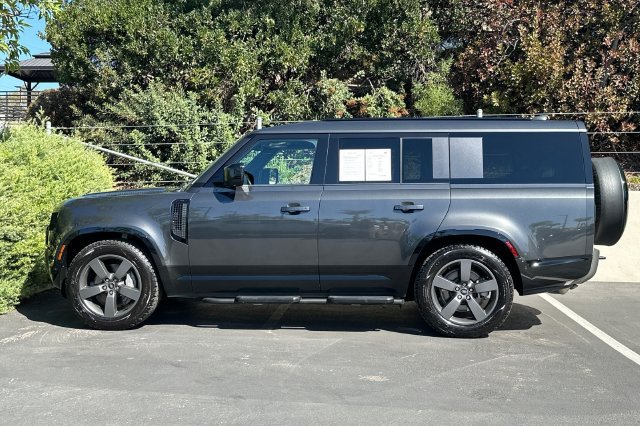 Used 2025 Gray Land Rover X-Dynamic SE image 2