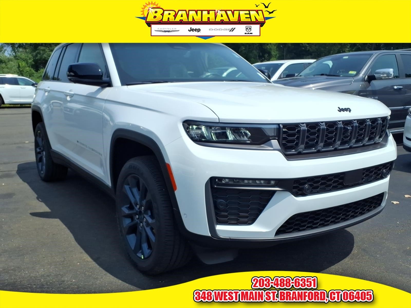 New 2026 Bright White Clear-Coat Exterior Paint Jeep  image 1
