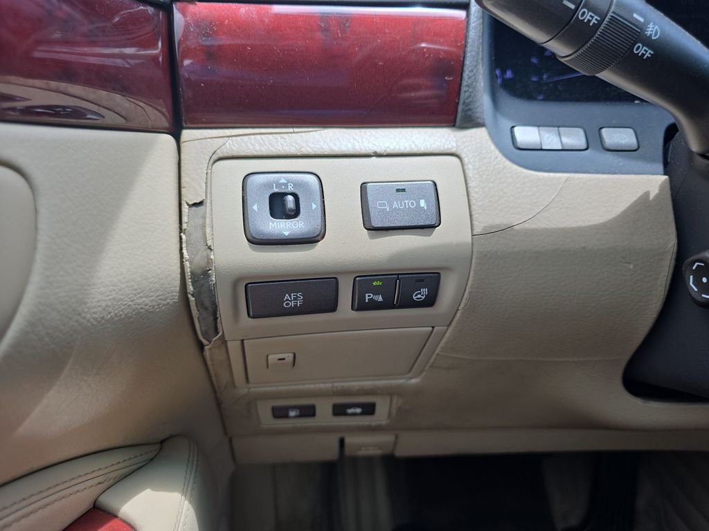 Used 2008  Lexus 460 image 18