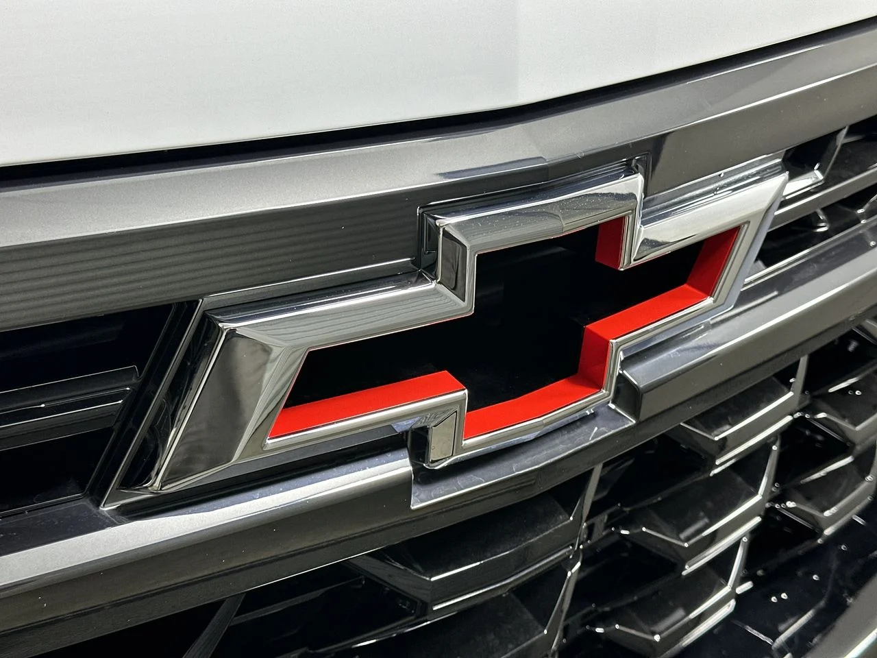 New 2026 Summit White Chevrolet ZR2 image 128