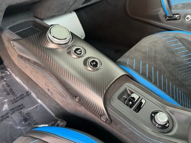 New 2024 AI AQUA RAINBOW Maserati Cielo image 20