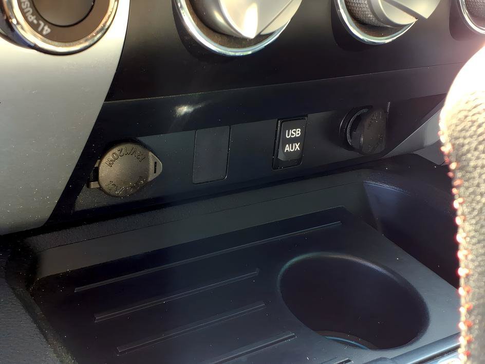 Used 2024 Lunar Rock Toyota Limited image 34