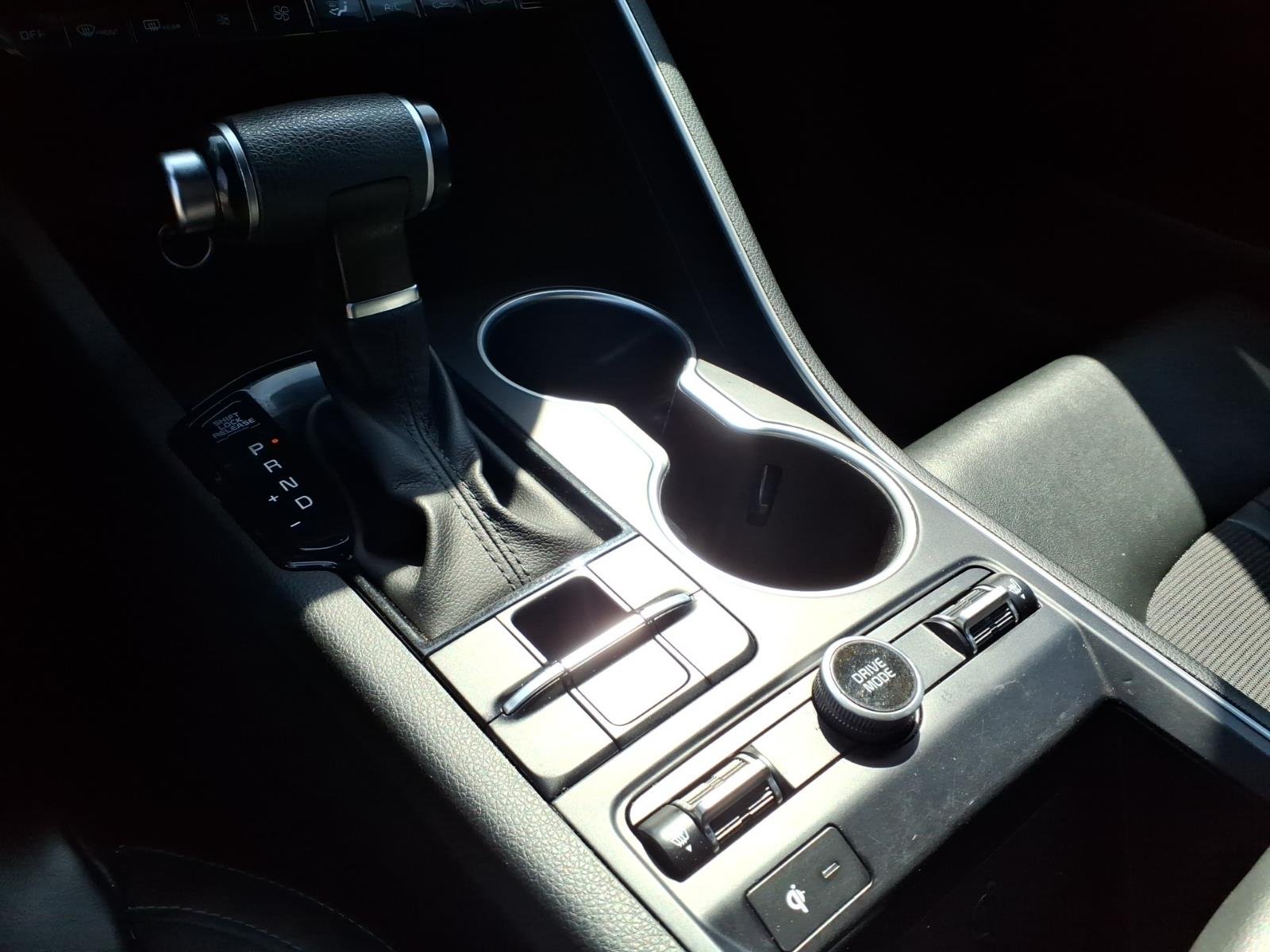Used 2022 Black Kia GT-Line image 9